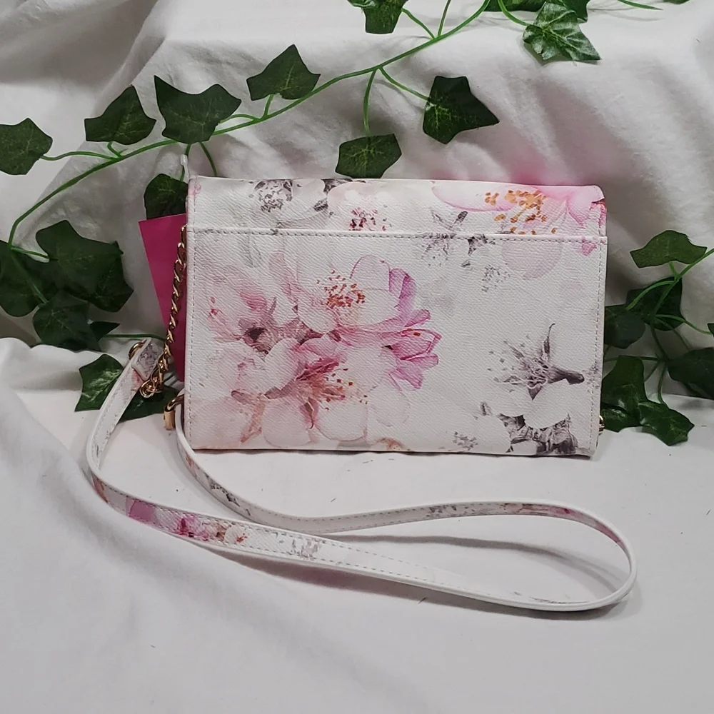 🎄NWT BETSEY JOHNSON WALLET🎄 - Picture 6 of 8